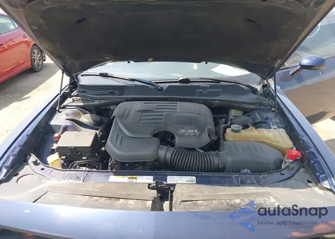 2015 Dodge Challenger Sxt Plus z USA, uszkodzony, nr VIN 2C3CDZBGXFH757951